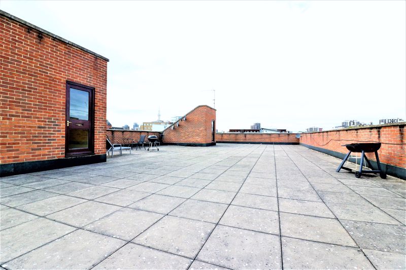 Roof terrace- click for photo gallery